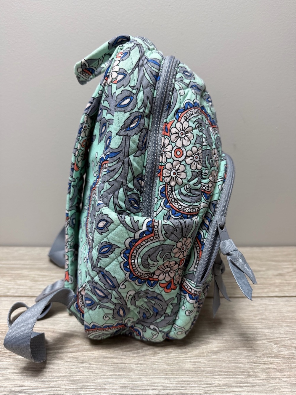 Vera Bradley Small Quilted Floral Mint Green Backpack. - Picture 4 of 10